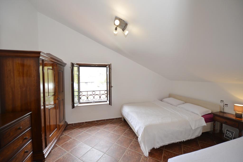 Apartment Atina Kotor Exteriör bild